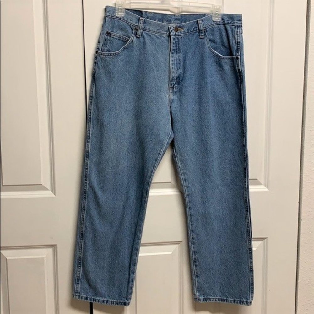Wrangler Faded Blue Denim Jeans 5 Pocket Size 38 x 29 Straight Leg